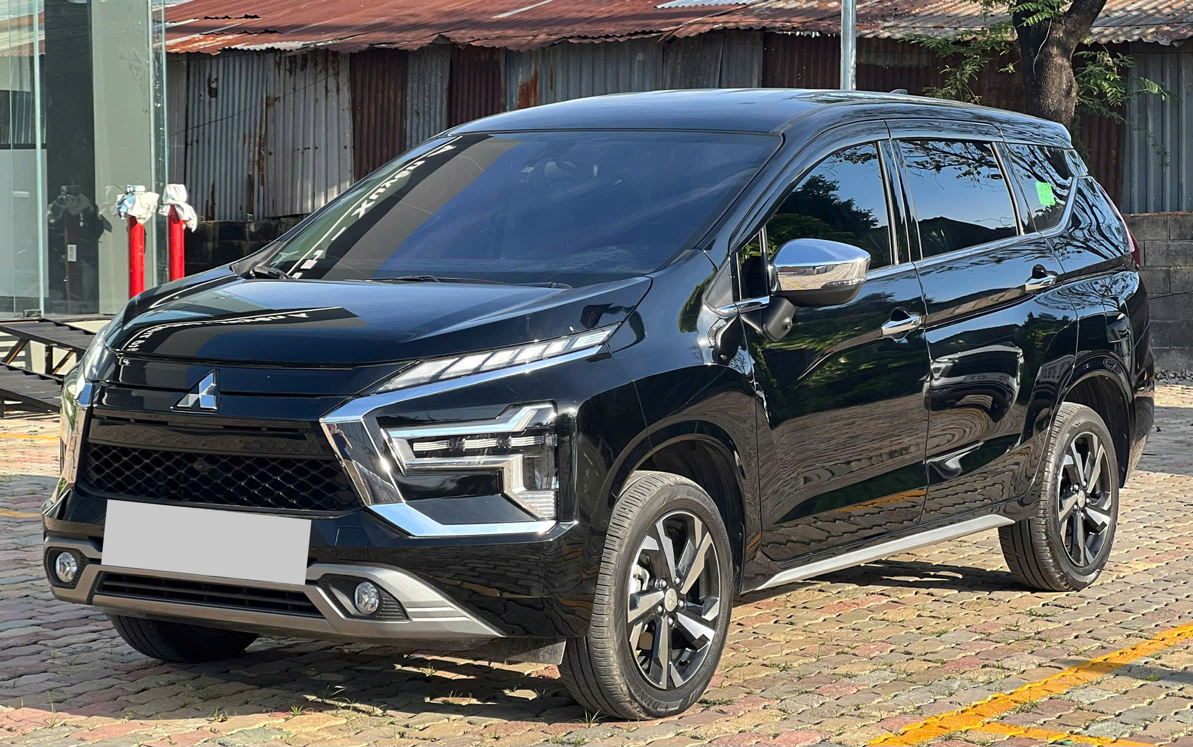 MITSUBISHI Xpander Pre 1.5L